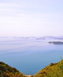 日本岡山離直島最近的溫泉飯店:「瀨戶內鑽石濱海飯店」可到王子岳旅遊"